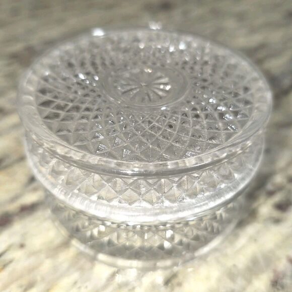 Vintage Diamond Cut Glass Dresser Vanity Trinket Jar w Ground Lid Clear 3" Dia - Picture 2 of 8